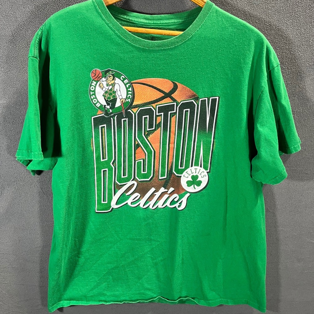 NBA Boston Celtics Graphic T-Shirt Mens XL Green Lucky Leprechaun Basketball Tee